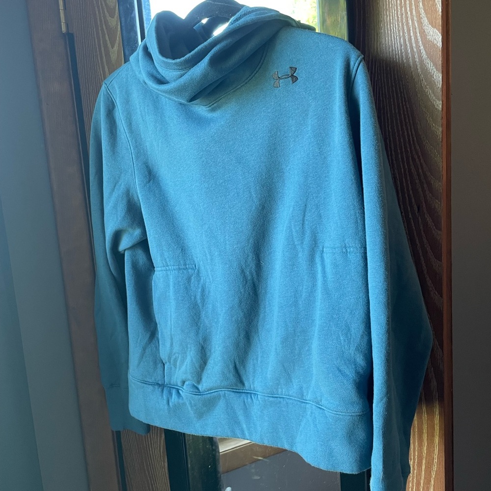 Under armor womens pullover